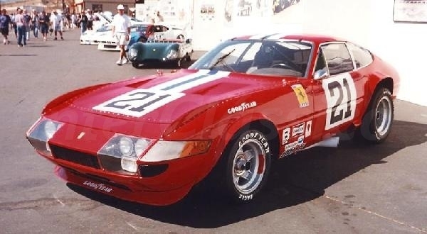 FERRARI 365 GTB4 EM SEBRING 1972 PILOTADO POR ADAMOWICH