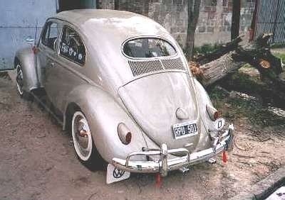 MODELO DE 1956, NOVAS JANTES,MOTOR DE ARRANQUE E LIMPA PÁRA BRISASMODELO DE 1956, NOVAS JANTES,MOTOR DE ARRANQUE E Pára BRISAS