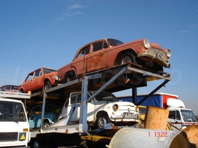  REBOQUE COM SIMCA ARONDE,2 FIAT`S 600,FORD ESCORT E FIAT 128