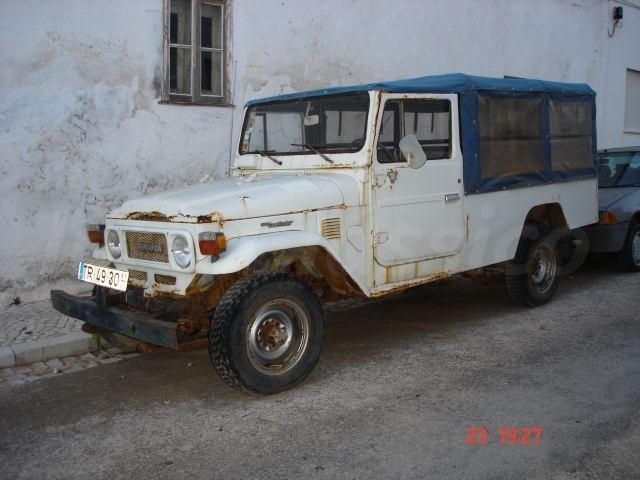  Toyota Land Cruiser longo em Vila do Bispo