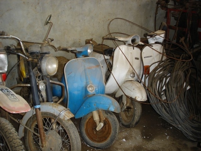 Várias Vespas