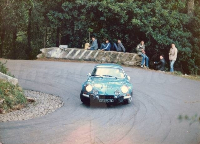 1980.RAMPA PENA EM ALPINE RENAULT 1800 GR 4 EX BERNARD DARNICHE