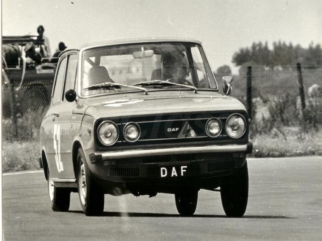 Em DAF Variomatic no Estoril em 1975