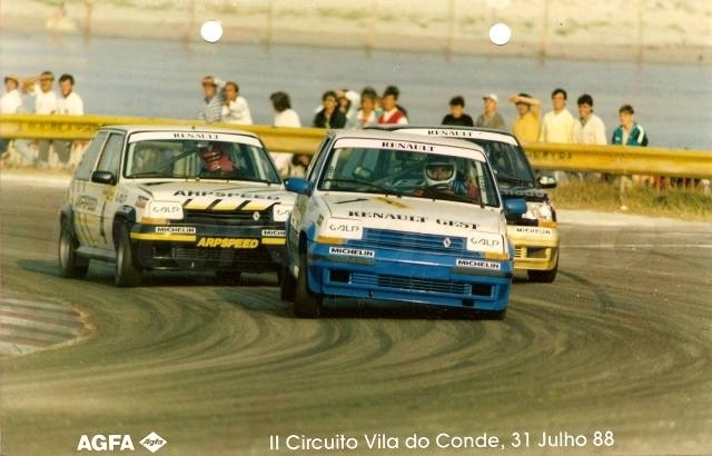 Em luta com Mário Silva e José Carlos Macedo.