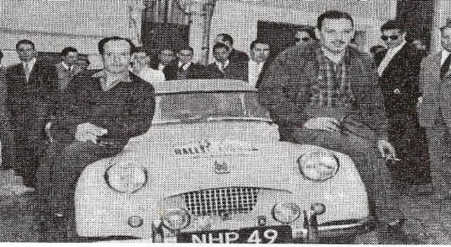 Eng.Mendes de Almeida no Triumph TR 2