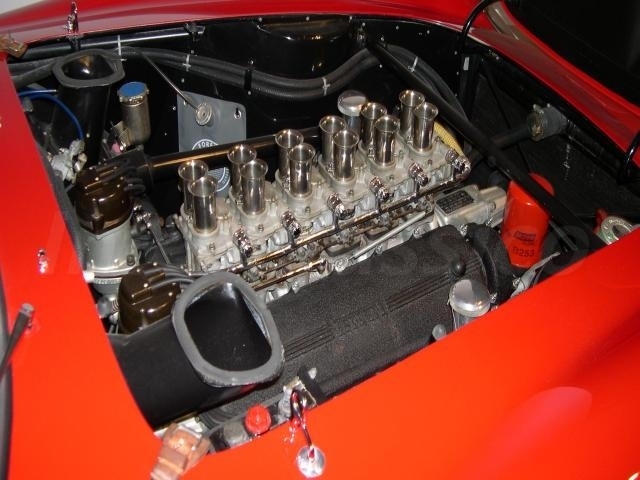 Motor V12