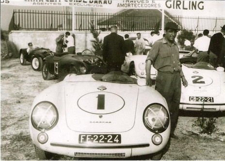 Circuito de Monsanto -1955 Junto a dois Spyder’s que assistia Nº1-Filipe Nogueira Nº2-D. Fernando de Mascarenhas