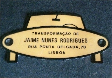 Placa identificadora das transformações do Jaime, que era aplicada na tampa das válvulas dos “Minis” 