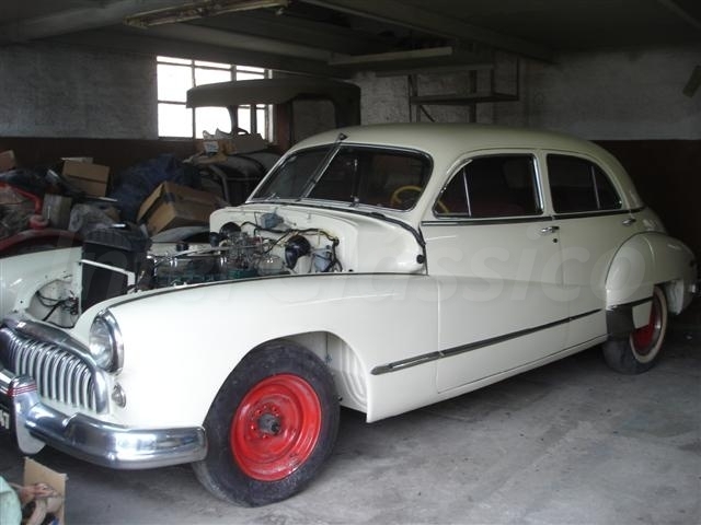 Buick Super 8 em fase final de restauro