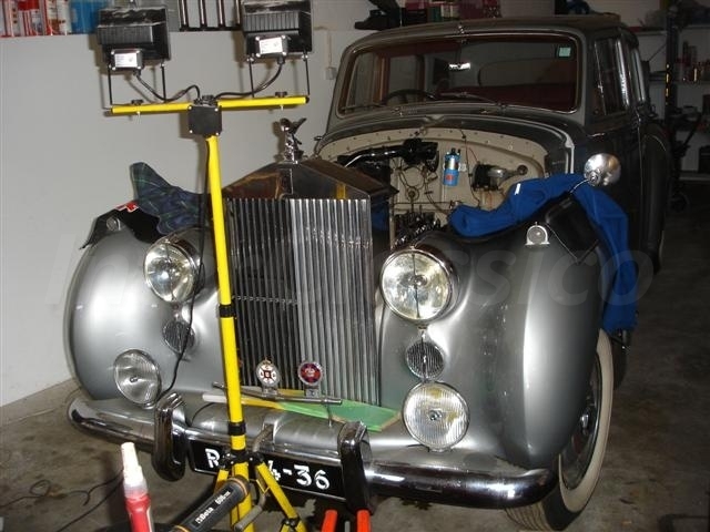 Rolls Royce Silver Wraight 1955 em fase de restauro