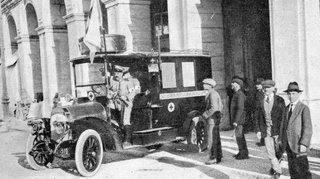 Ambulancia da Cruz Vermelha de1916