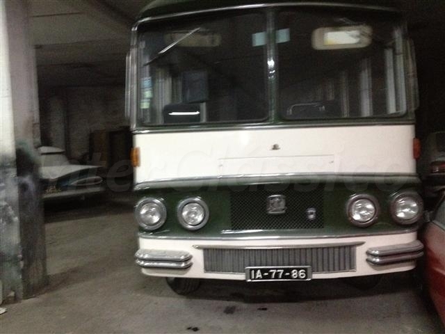 Bedford Bus impecável