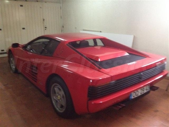 Ferrari Testarossa com 14000Kms