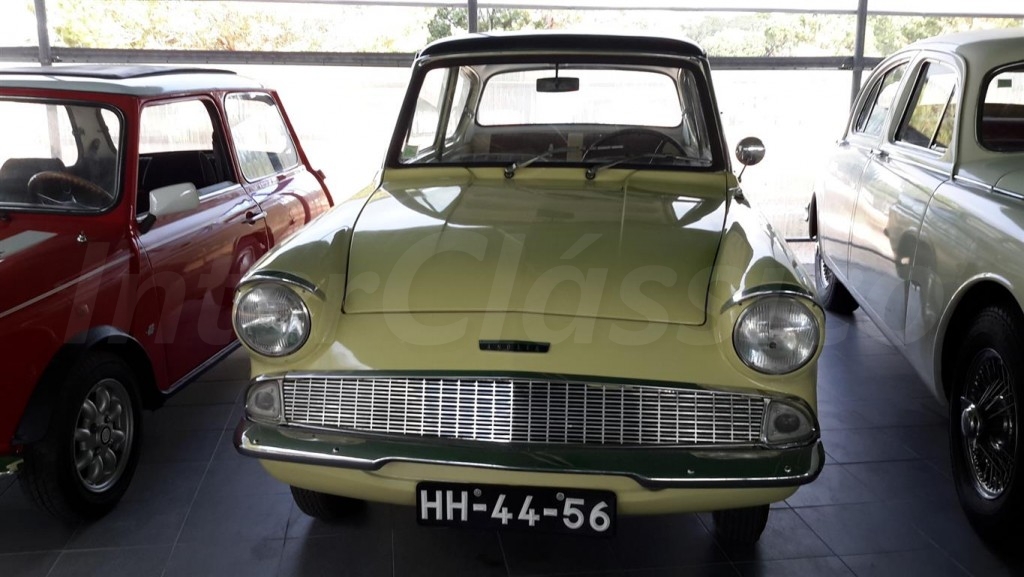 Ford Anglia de 1964