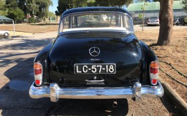 Mercedes Benz 300 D Adenauer image