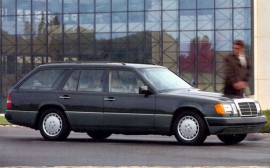 Mercedes Benz E 200 TE image