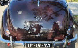 Mercedes Benz 220 Innelenker image