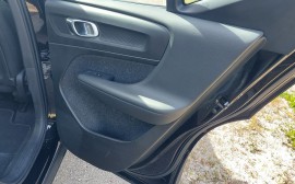 Volvo XC 40 T3 image
