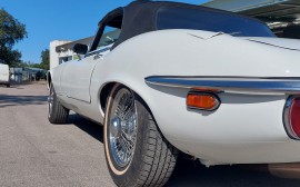 Jaguar E Type V12 image
