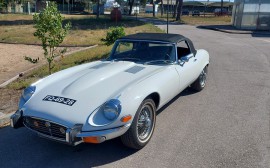 Jaguar E Type V12 image