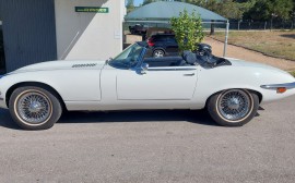 Jaguar E Type V12 image