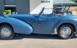 Triumph Roadster 1800 image