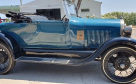 Ford A roadster image