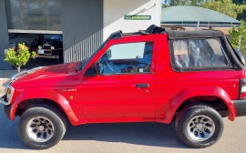 Mitsubishi Pajero Cabrio image