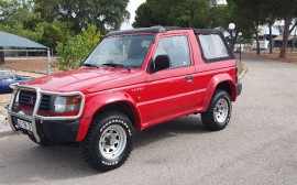 Mitsubishi Pajero Cabrio Image