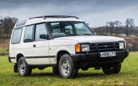 Land-Rover Discovery image