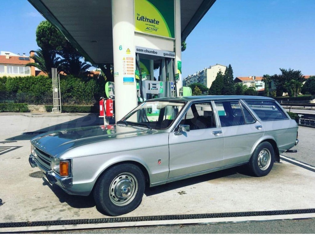 Ford Consul Station image