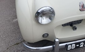Triumph TR 2 Long door image