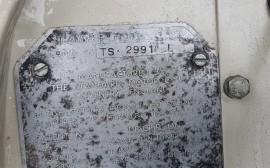 Triumph TR 2 Long door image