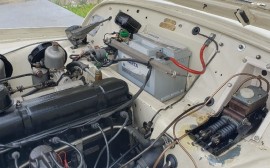 Triumph TR 2 Long door image