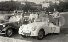 Triumph TR 2 Long door image