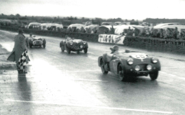 Triumph TR 2 Long door image