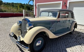 Mercedes Benz 230 Cabriolet Image