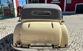Mercedes Benz 230 Cabriolet image