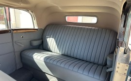 Mercedes Benz 230 Cabriolet image