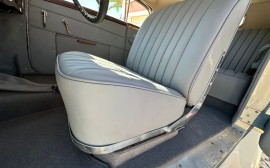 Mercedes Benz 230 Cabriolet image