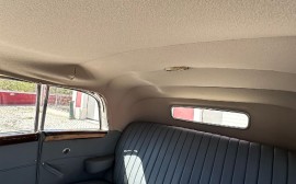 Mercedes Benz 230 Cabriolet image