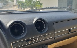 Mercedes Benz 200 image