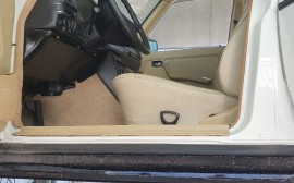 Mercedes Benz 200 image