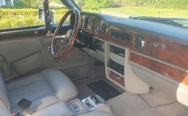 Rolls Royce Corniche image
