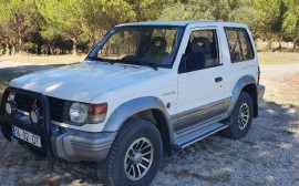 Mitsubishi Pagero 2.5 GLS image